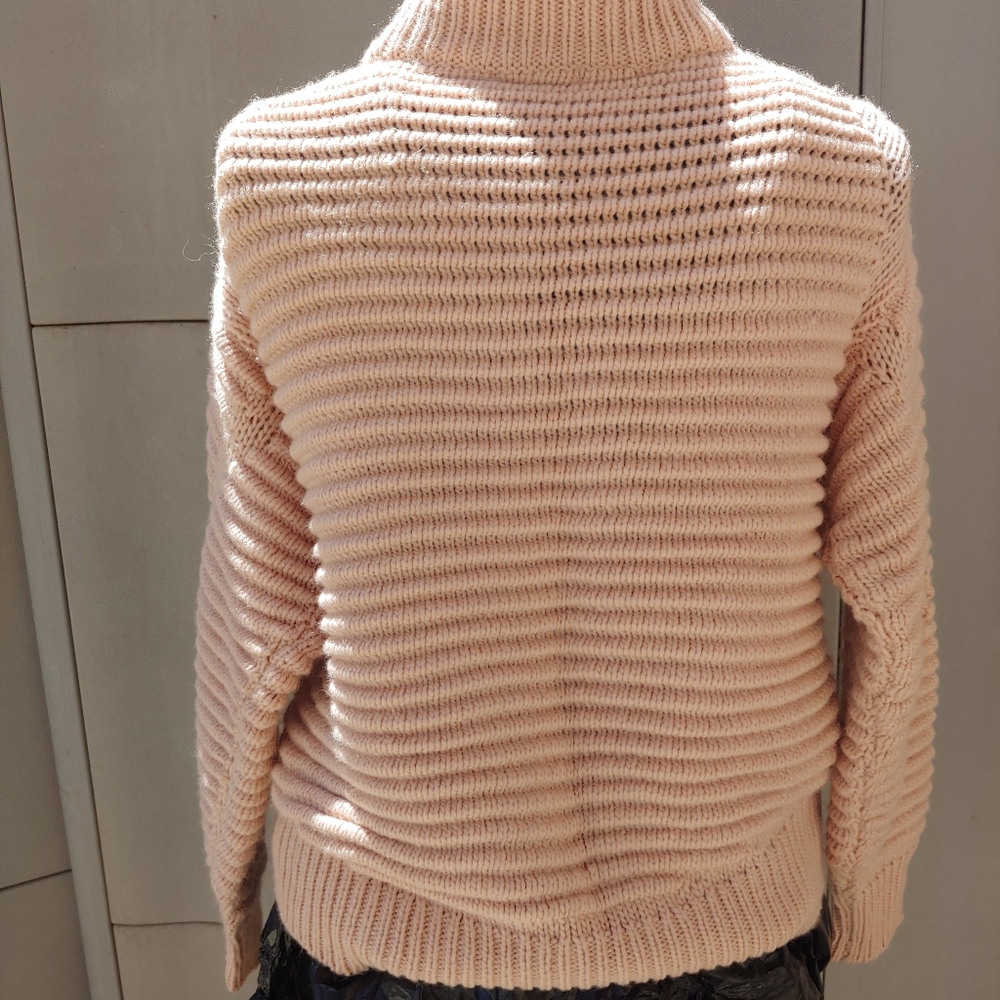 H&M Pink Ribbed Sweater - Picture 7 of 7